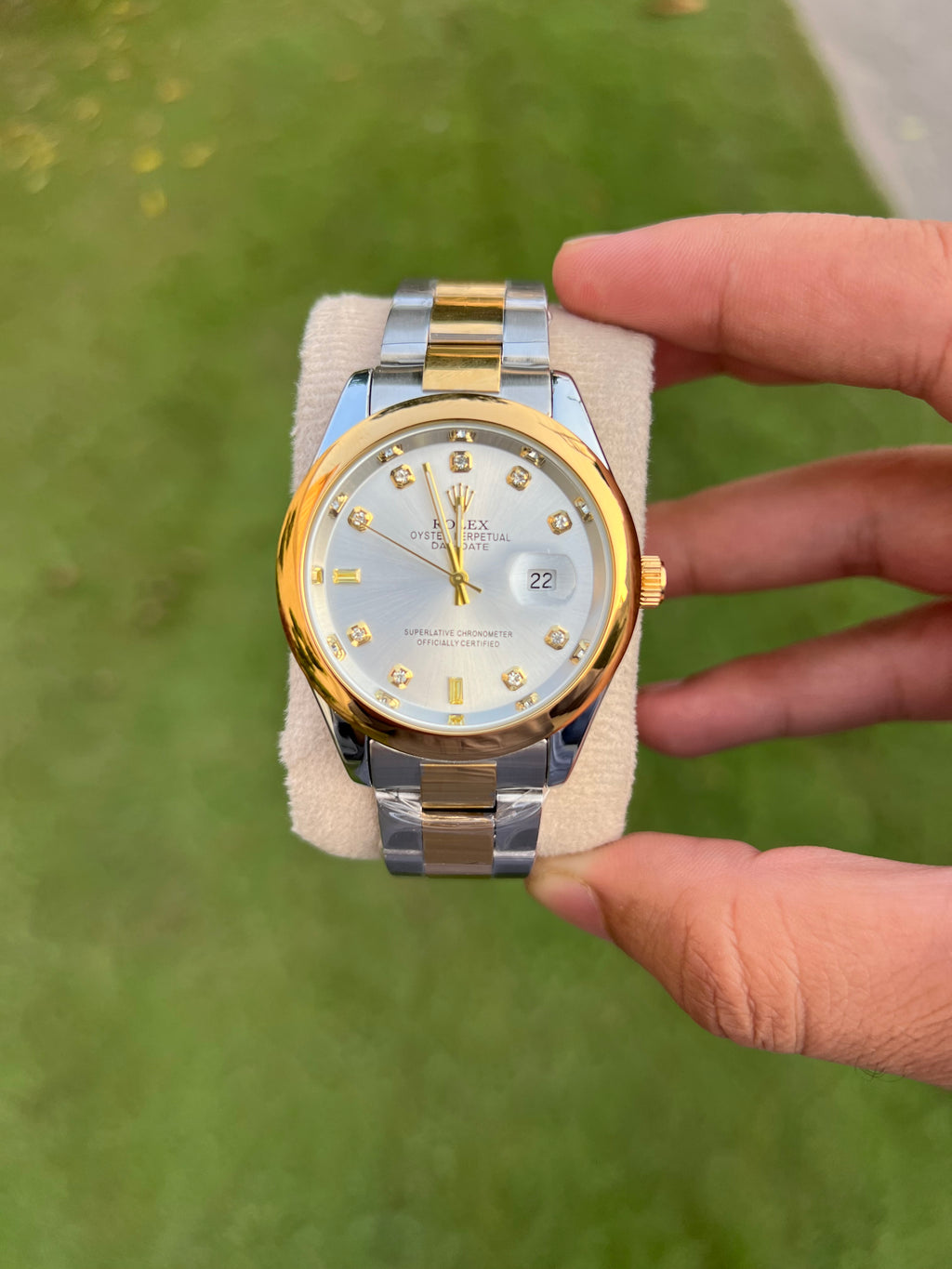 Two Tune White Dial Heavy Weight