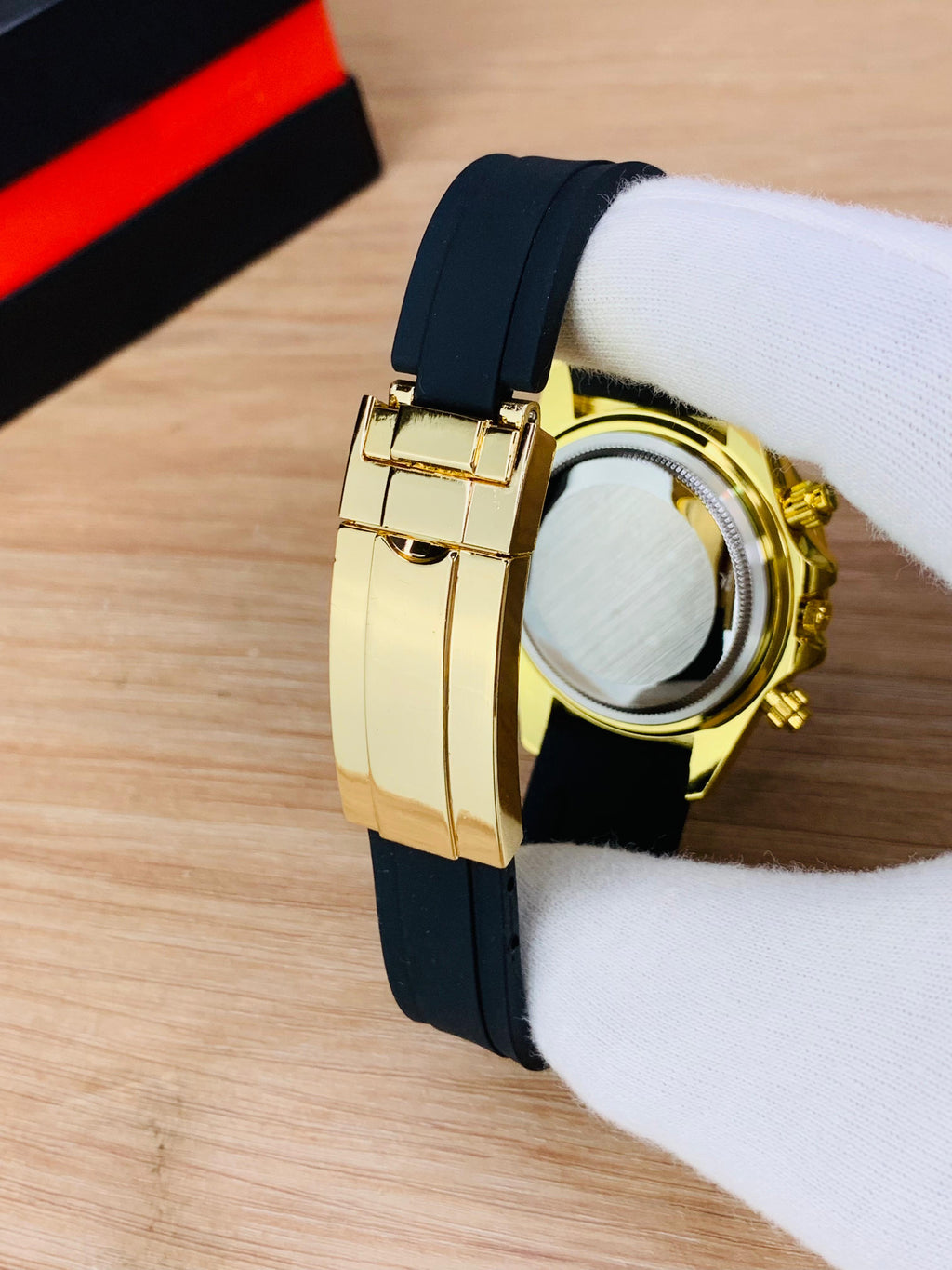 Stone Embedded Daytona Strap Model