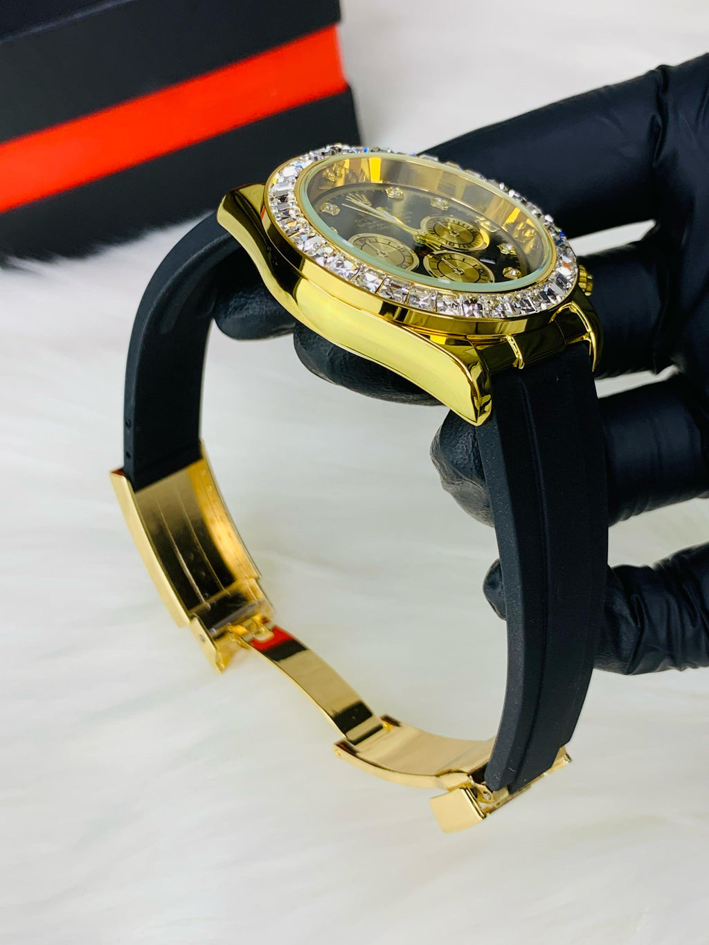 Stone Embedded Daytona Strap Model