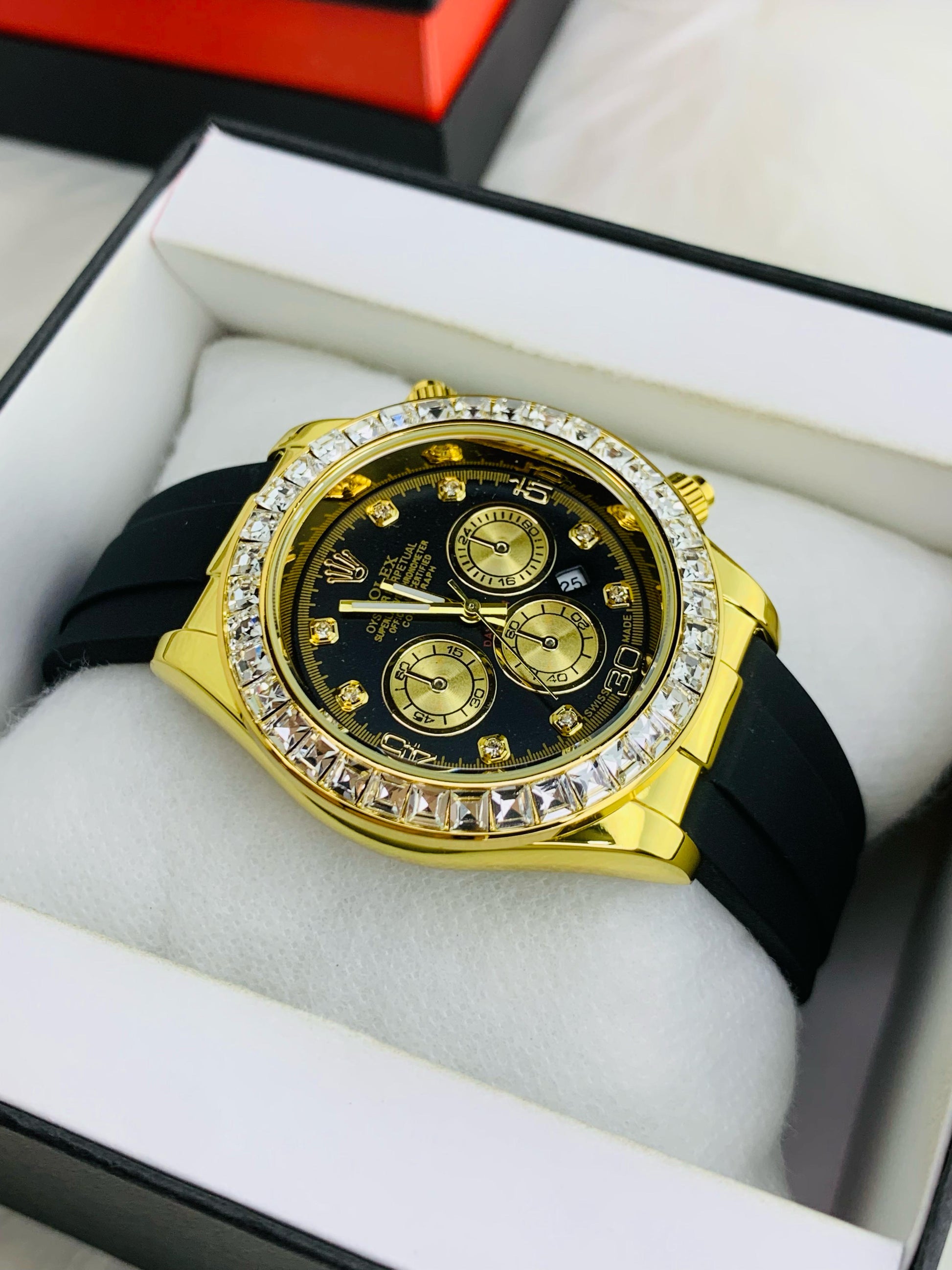 Stone Embedded Daytona Strap Model