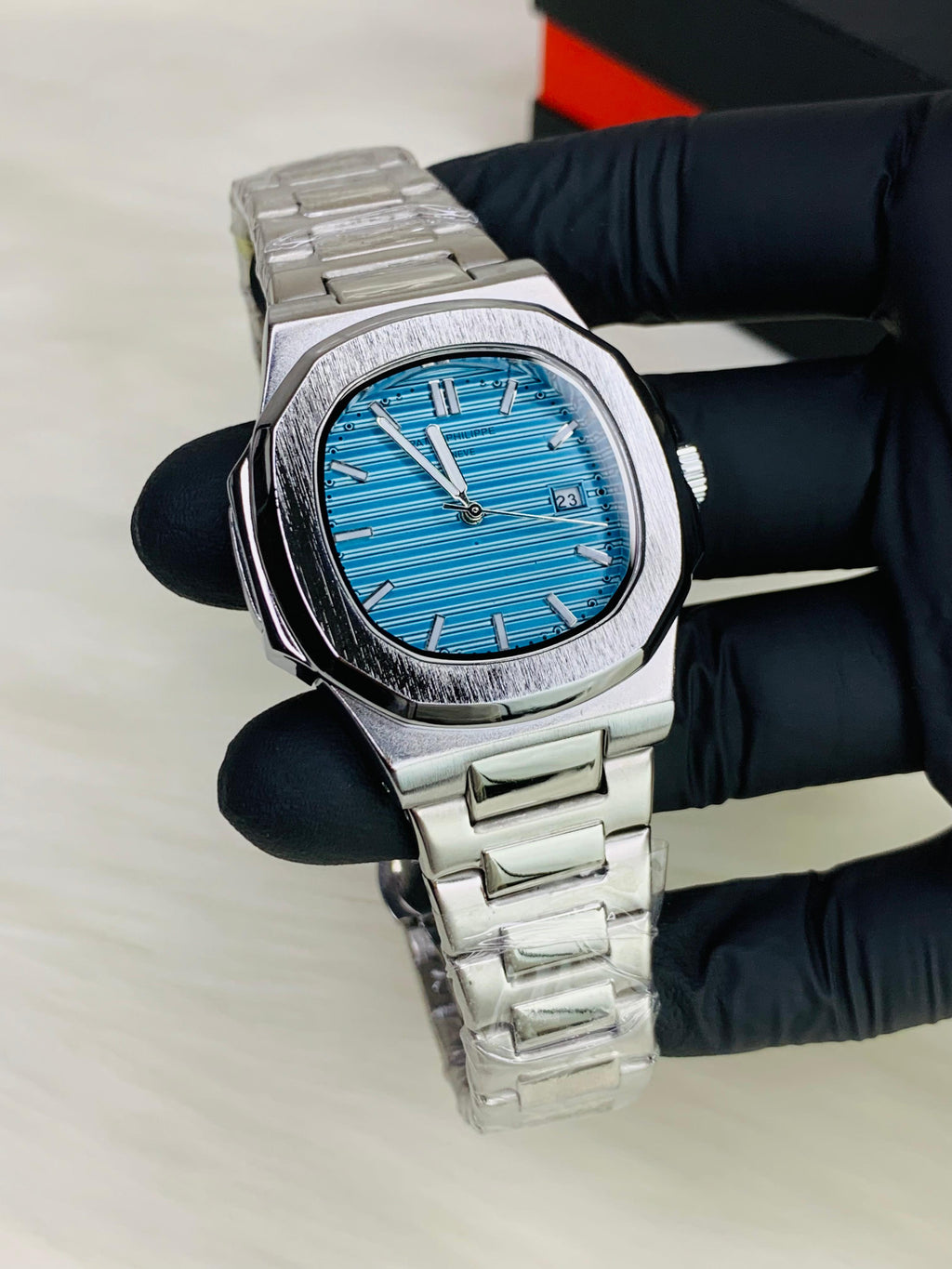 PP Nautilus Model | Tiffany Colour