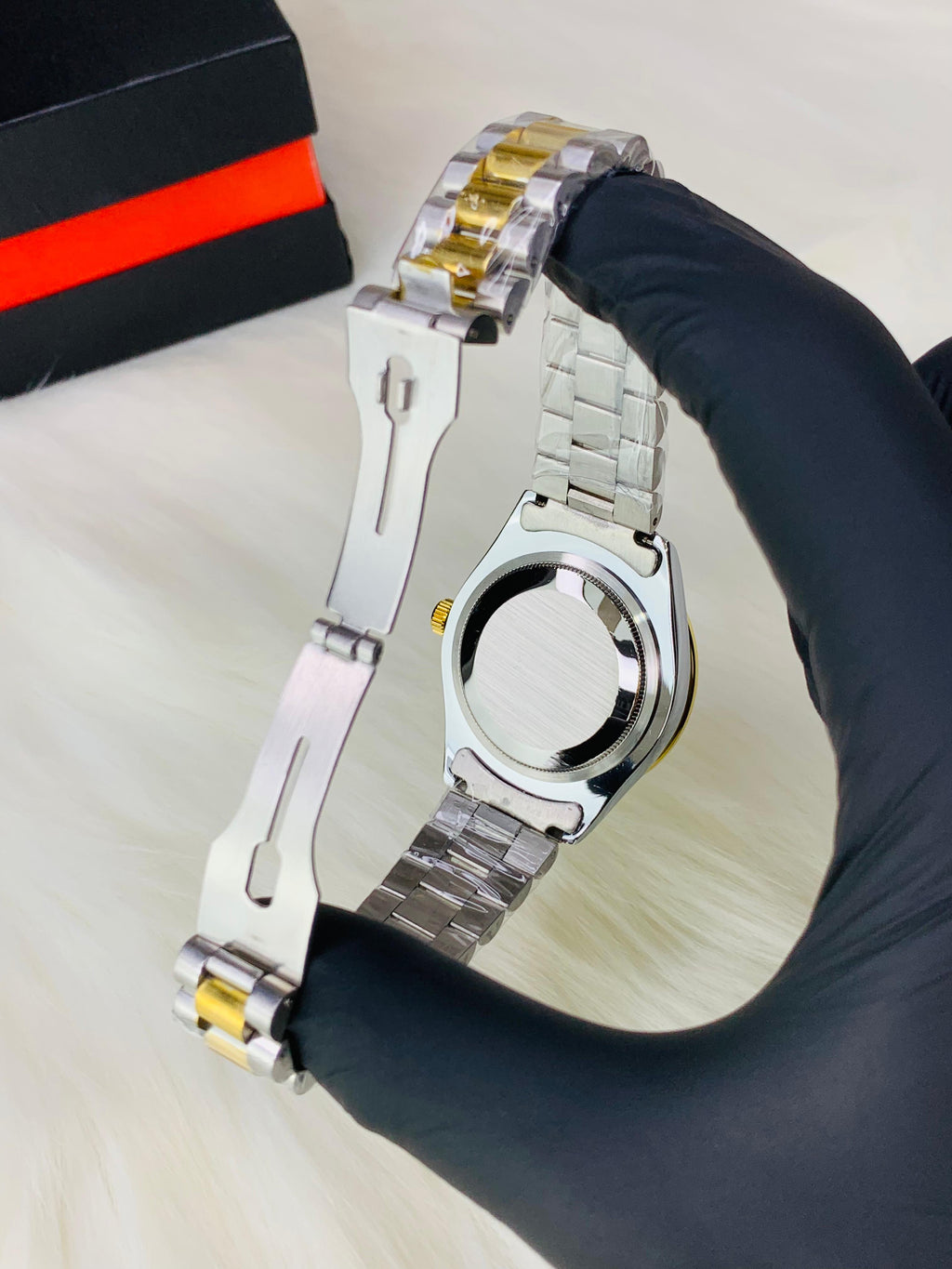 Date Adjustment | Two Tune White